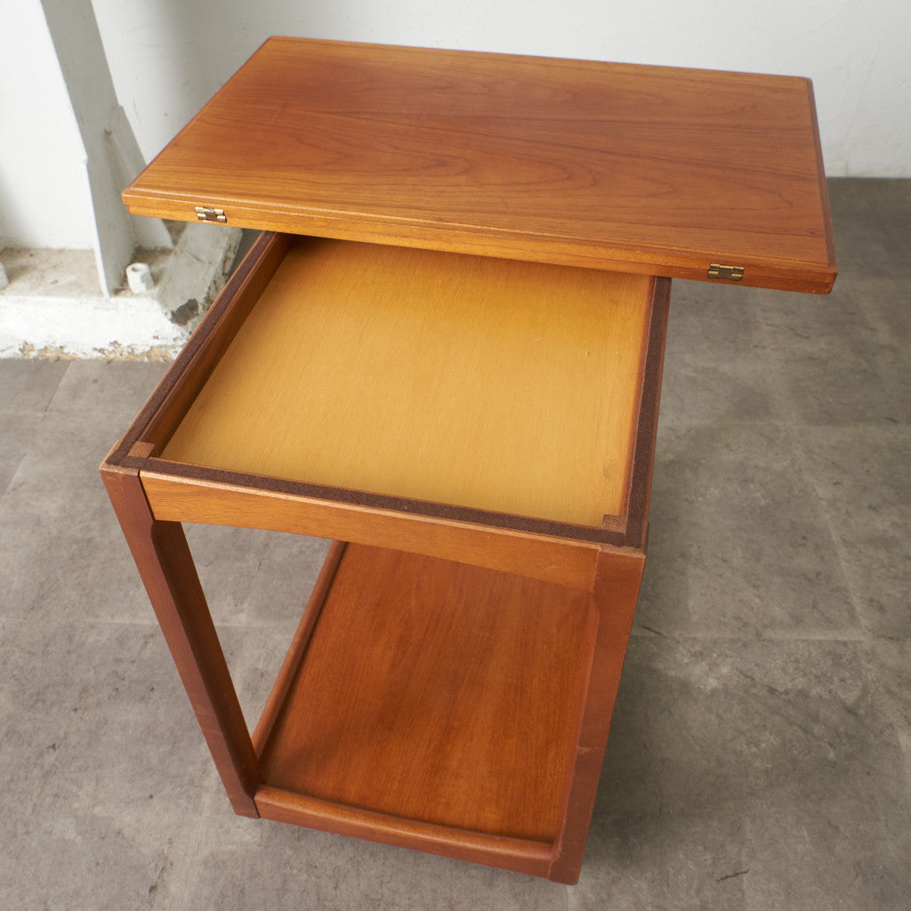 英国ヴィンテージ ターンリーフ ティートロリー