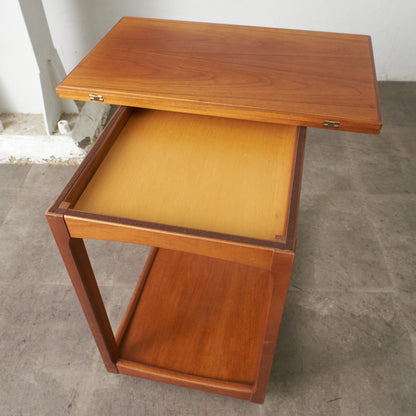 英国ヴィンテージ ターンリーフ ティートロリー