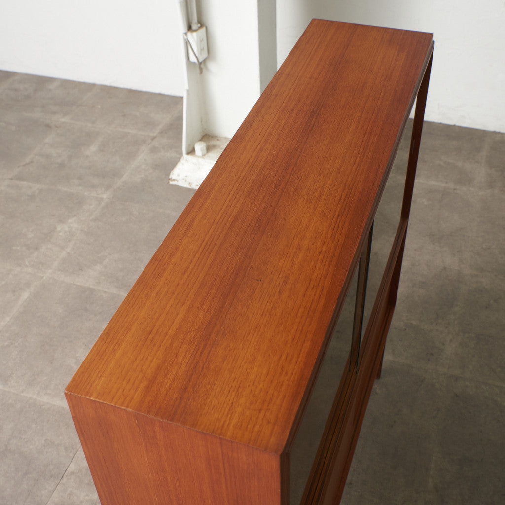 MULTI-WIDTH ガラスキャビネット