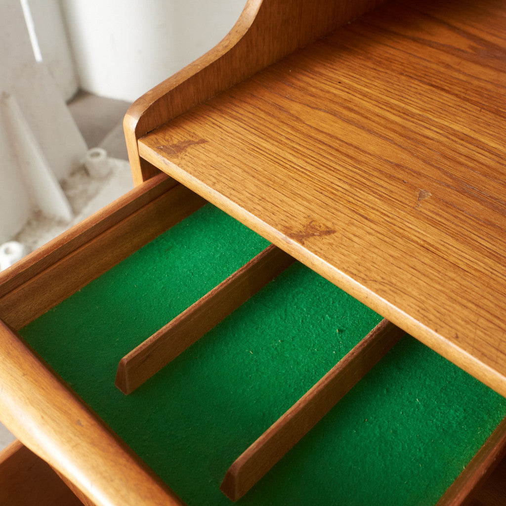 S-Form ヴィンテージ ハイサイドボード