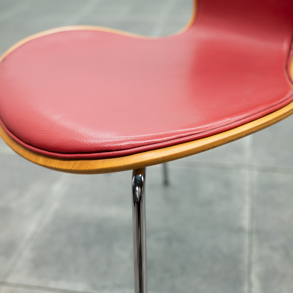 セブンチェア / フロントパディング