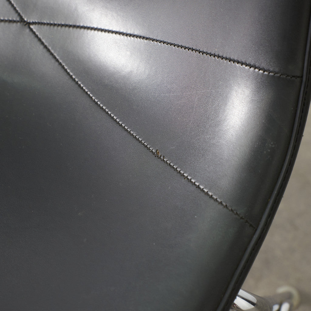 サイドシェルチェア スタッキングベース