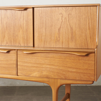 S-Form ヴィンテージ ハイサイドボード