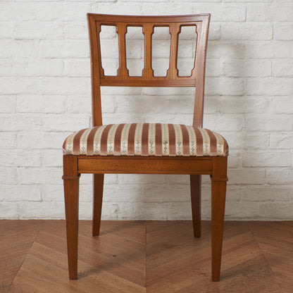 TRIUNE サイドチェア