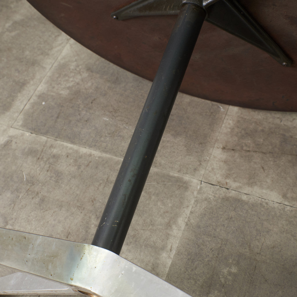 イームズ コントラクトベース ラウンドテーブル