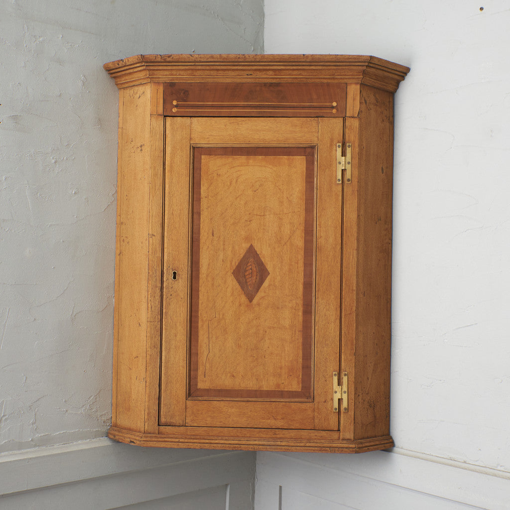 ストリップド加工 スモールコーナーキャビネット