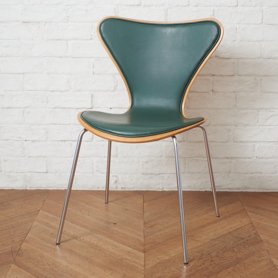 セブンチェア / フロントパディング