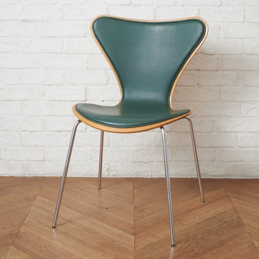 セブンチェア / フロントパディング