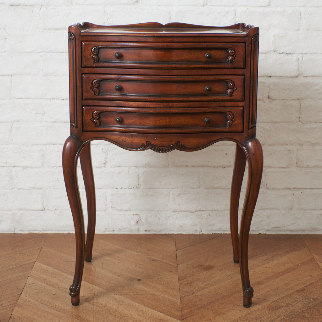 サイドチェスト｜セオドア アレキサンダー THEODORE ALEXANDER