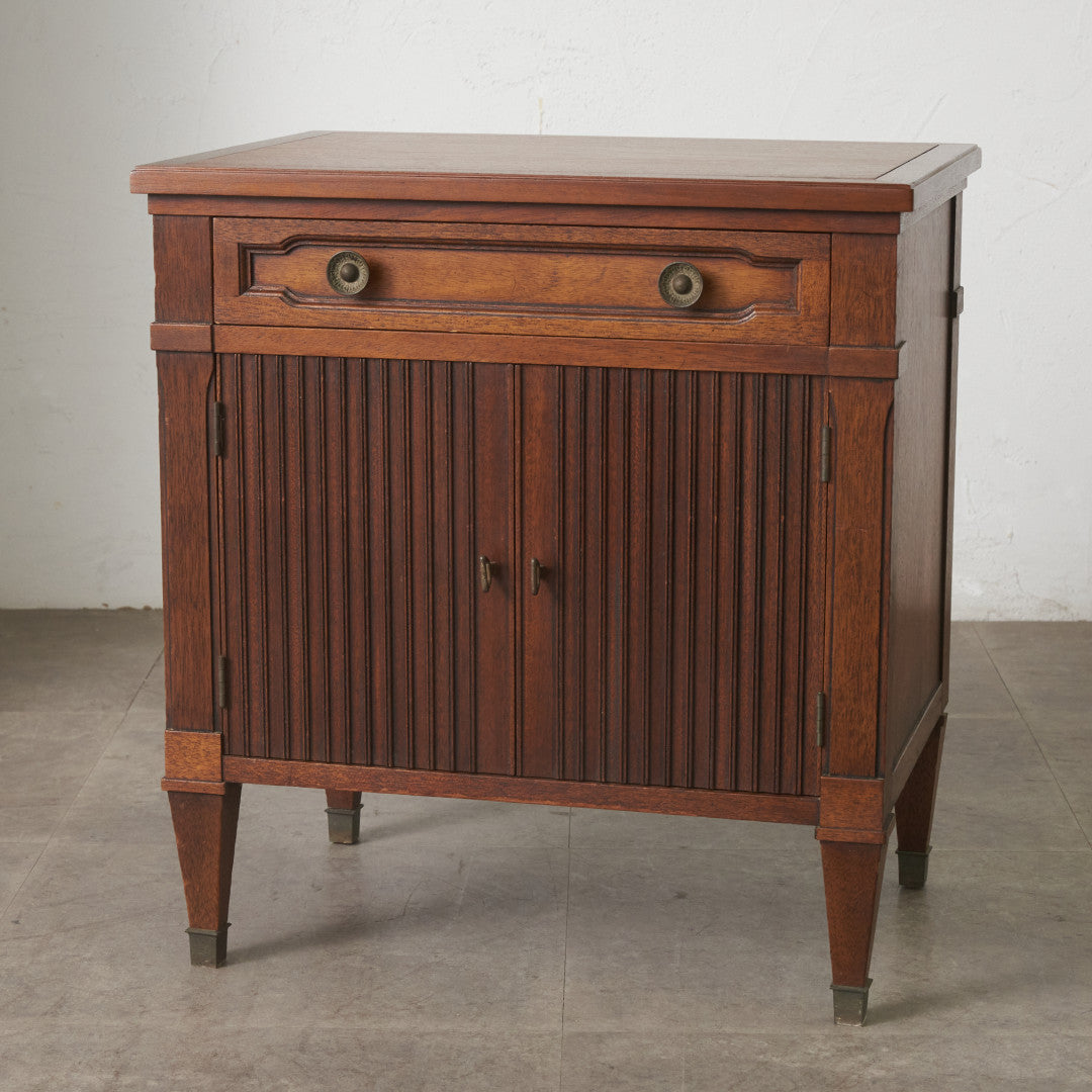 TRIUNE ナイトテーブル