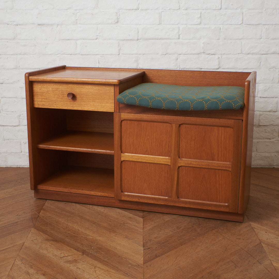 アンティーク家具・ビンテージ家具・北欧家具の通販なら【 公式