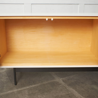 萵苣の木 サイドボード