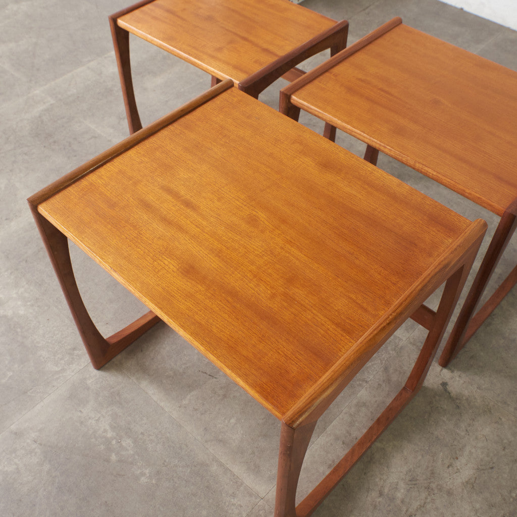 Quadrille ヴィンテージ ネストテーブル