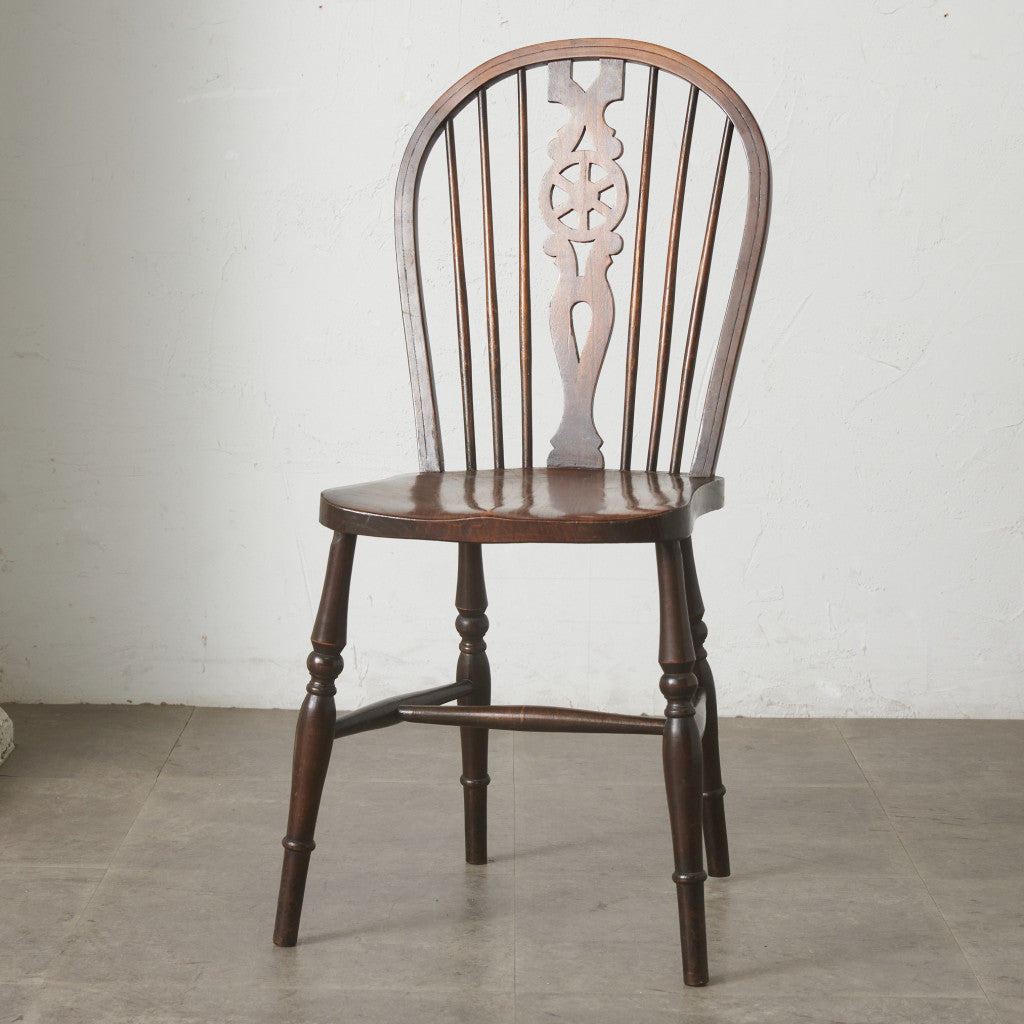 ホイールバック　ウィンザーチェア　アンティーク　英国 英国ヴィンテージ ホイールバックウィンザーチェア – rocca rocca