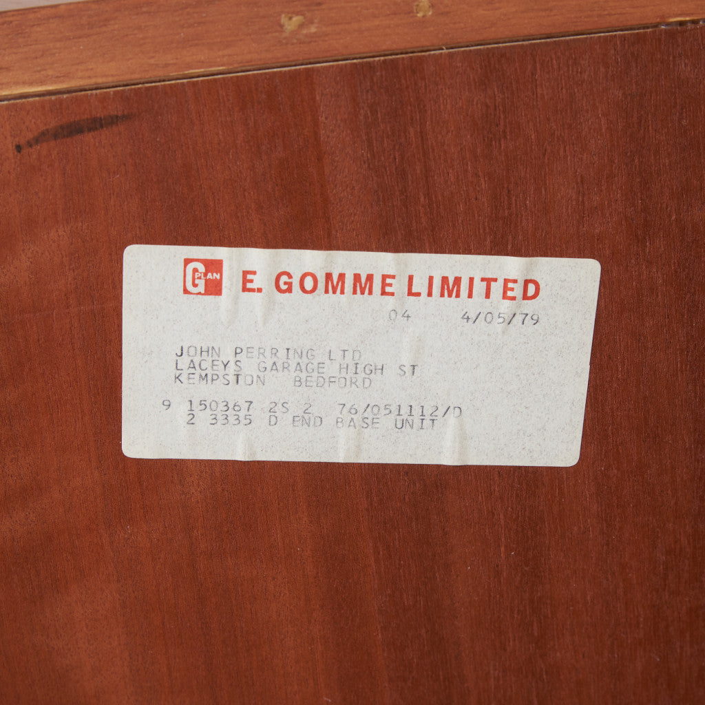 Fresco 凸型コーナーローキャビネット