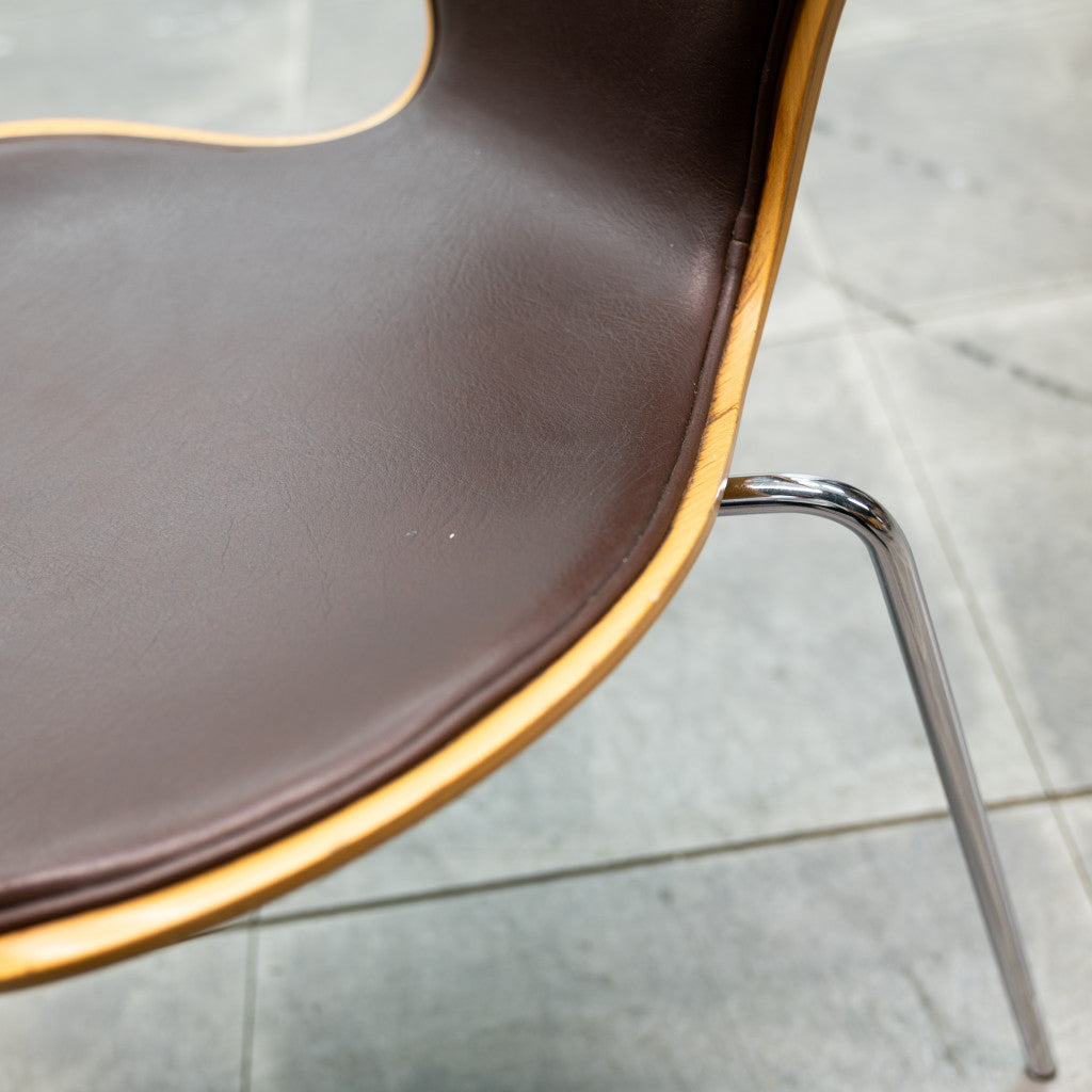 セブンチェア / フロントパディング