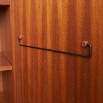 Form FIVE 2ドア ワードローブ