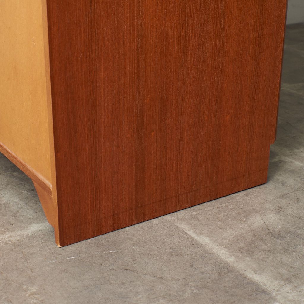 Form FIVE 2ドア ワードローブ