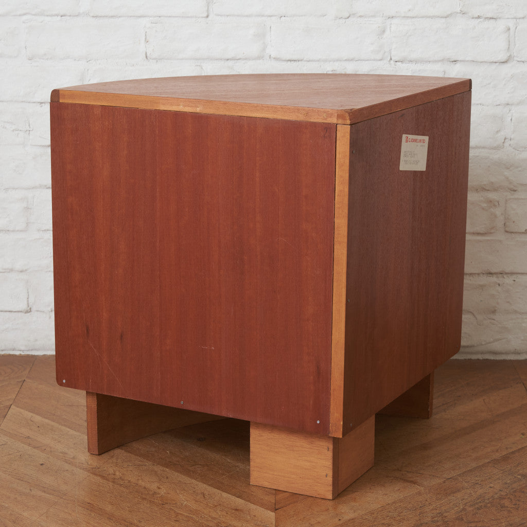 Fresco 凸型コーナーローキャビネット