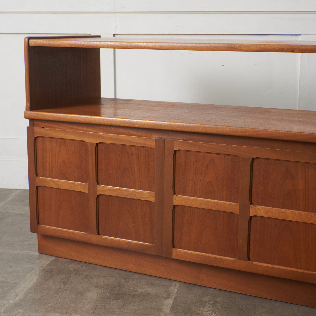 十字扉 ヴィンテージ キャビネット