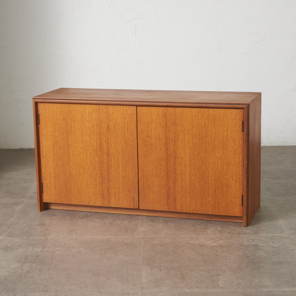 Form FIVE キャビネット