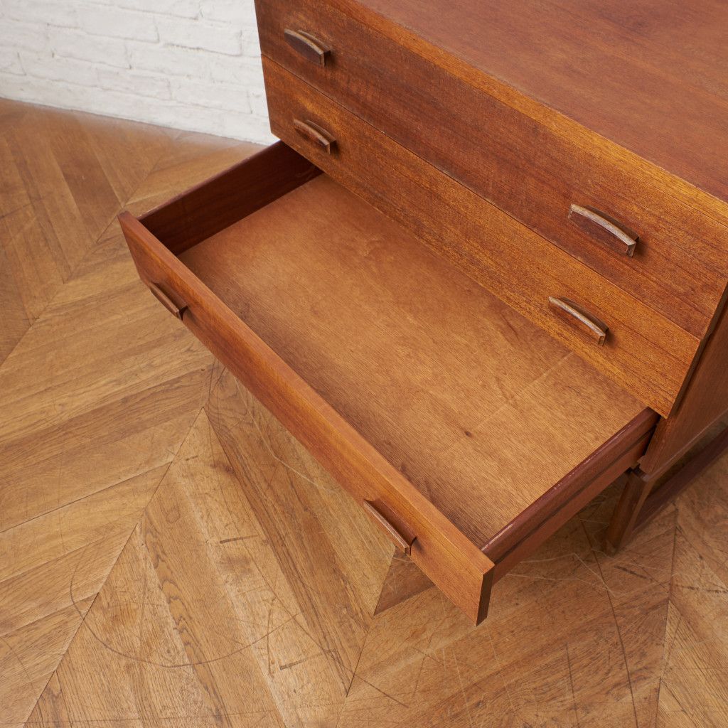 Quadrille 3段 チェスト