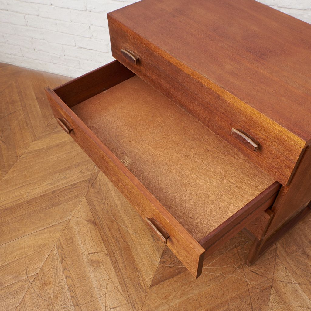 Quadrille 3段 チェスト