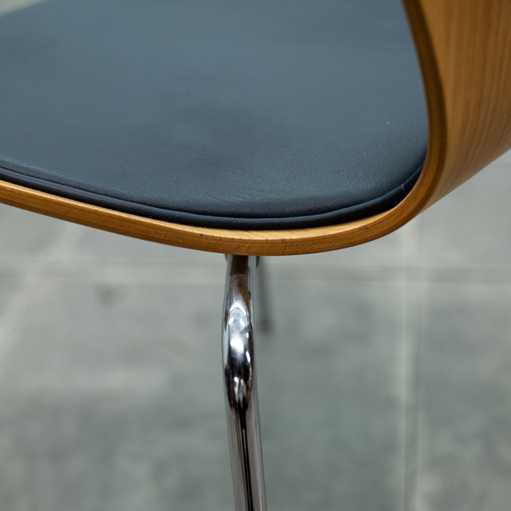 セブンチェア / フロントパディング