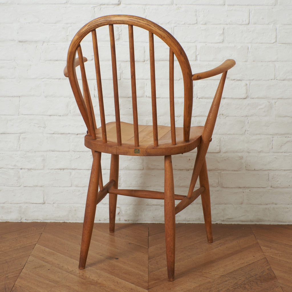 フープバックアームチェア｜アーコール ERCOL｜ルシアン・アーコラーニ