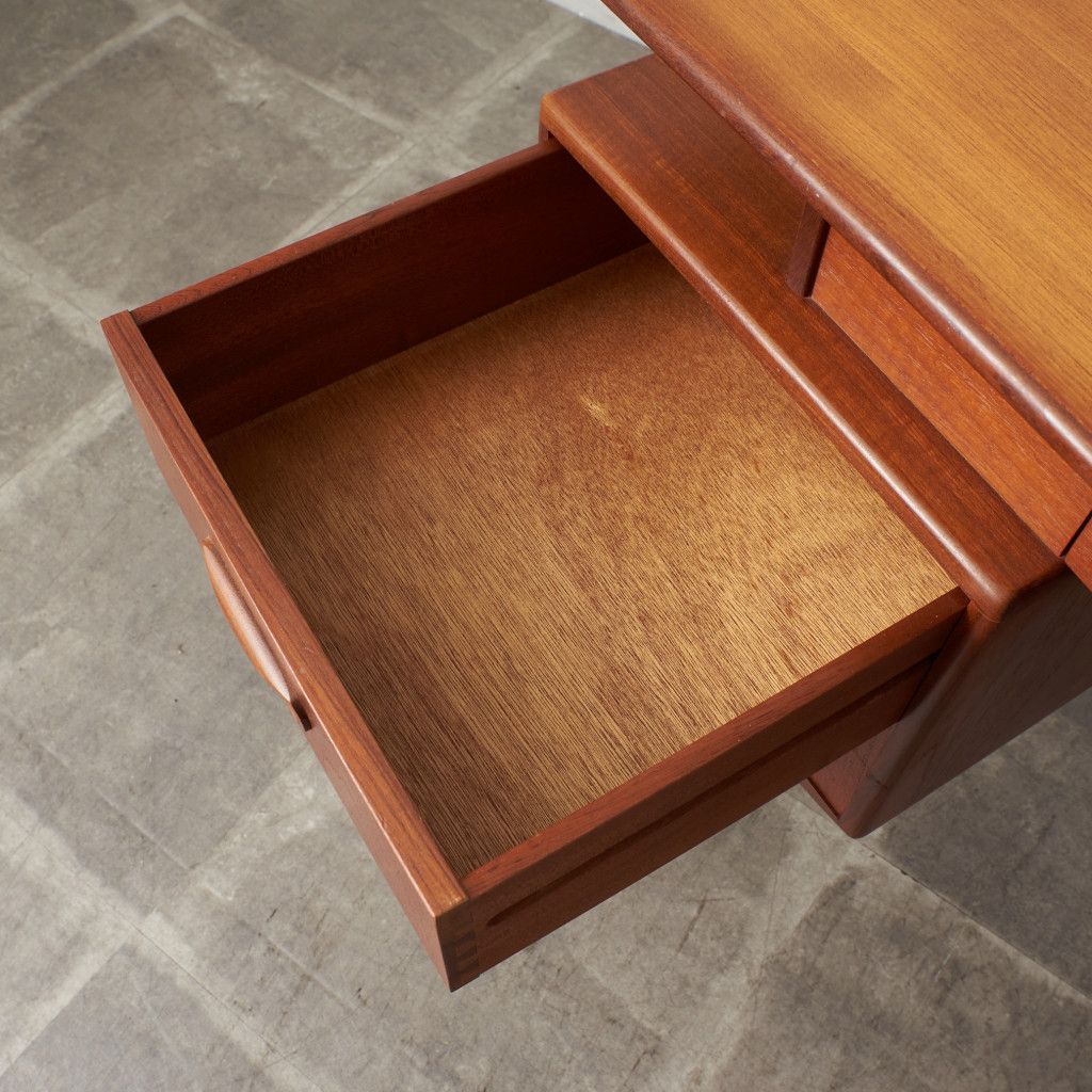 Fresco ドレッシングデスク