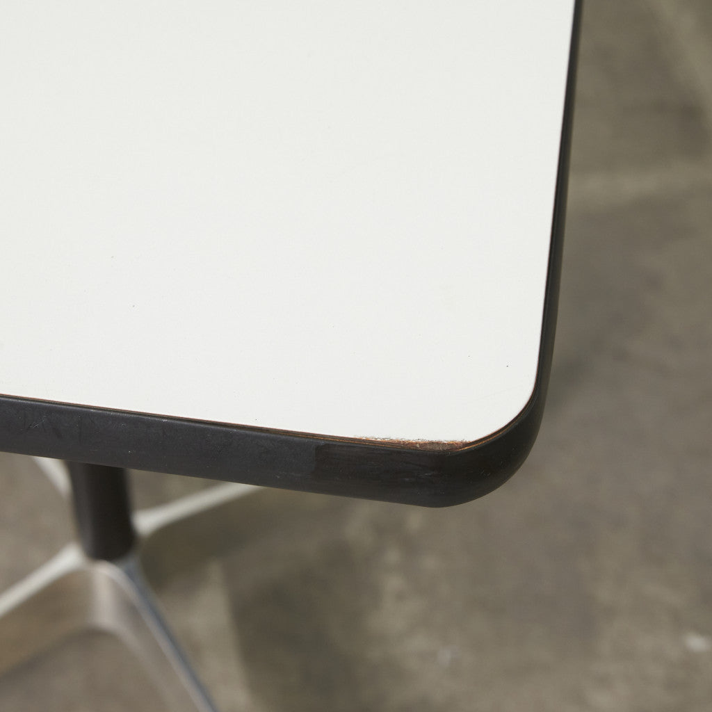 イームズ コントラクトベース テーブル