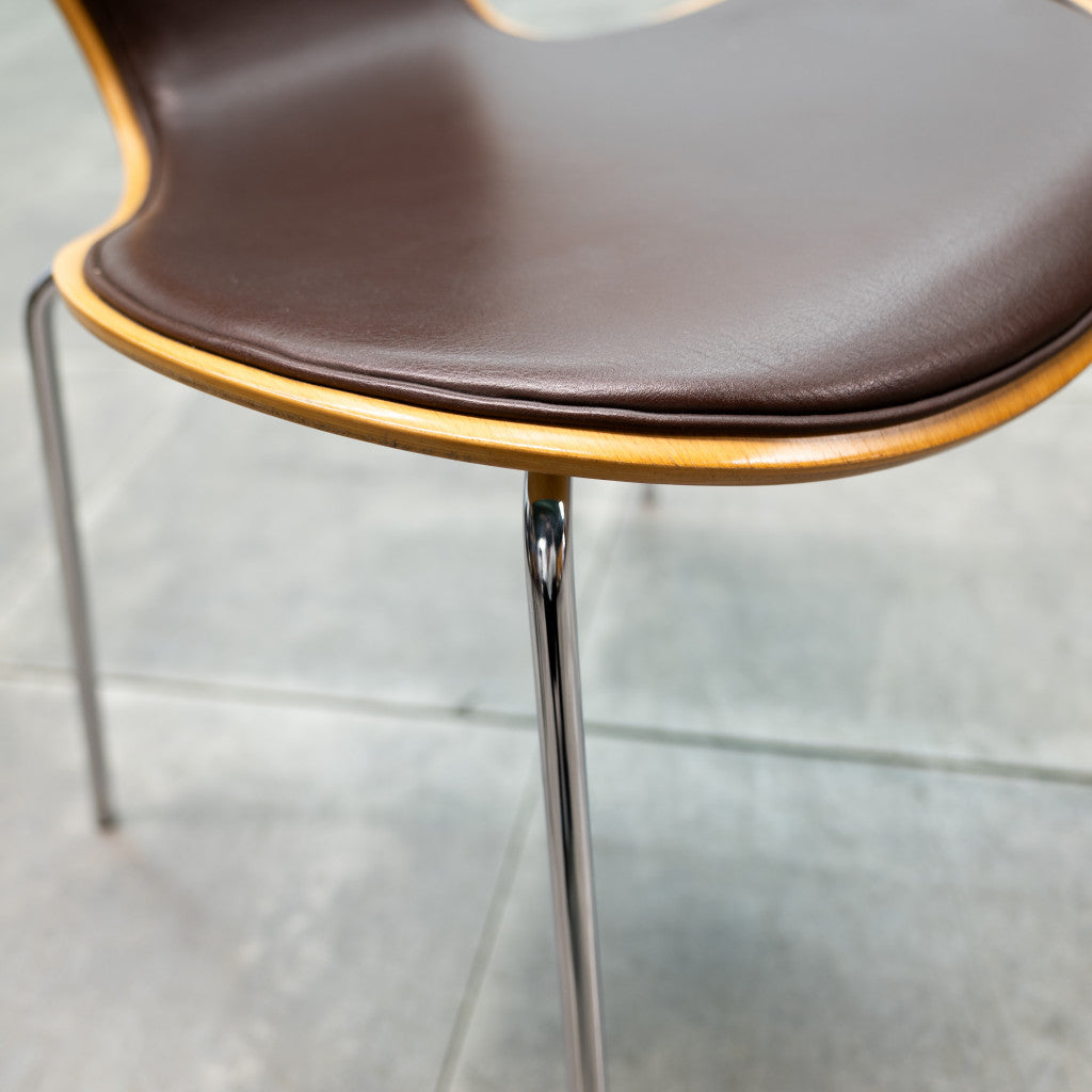 セブンチェア / フロントパディング