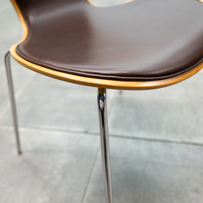 セブンチェア / フロントパディング