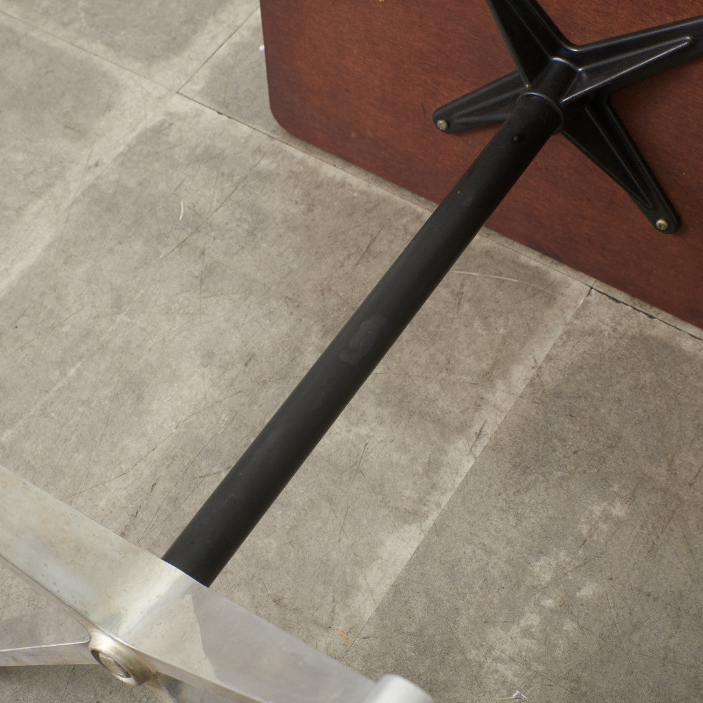 イームズ コントラクトベース テーブル