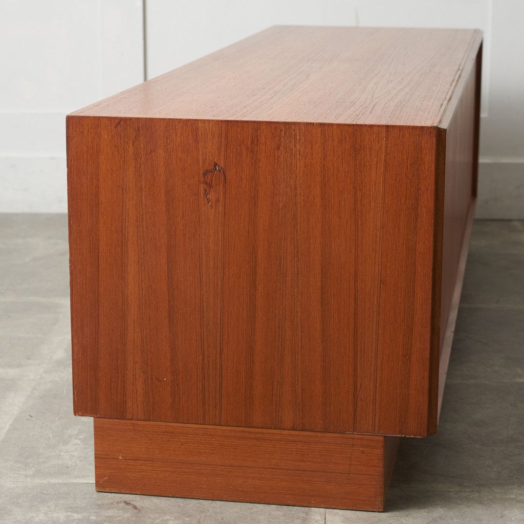 Form FIVE サイドボード