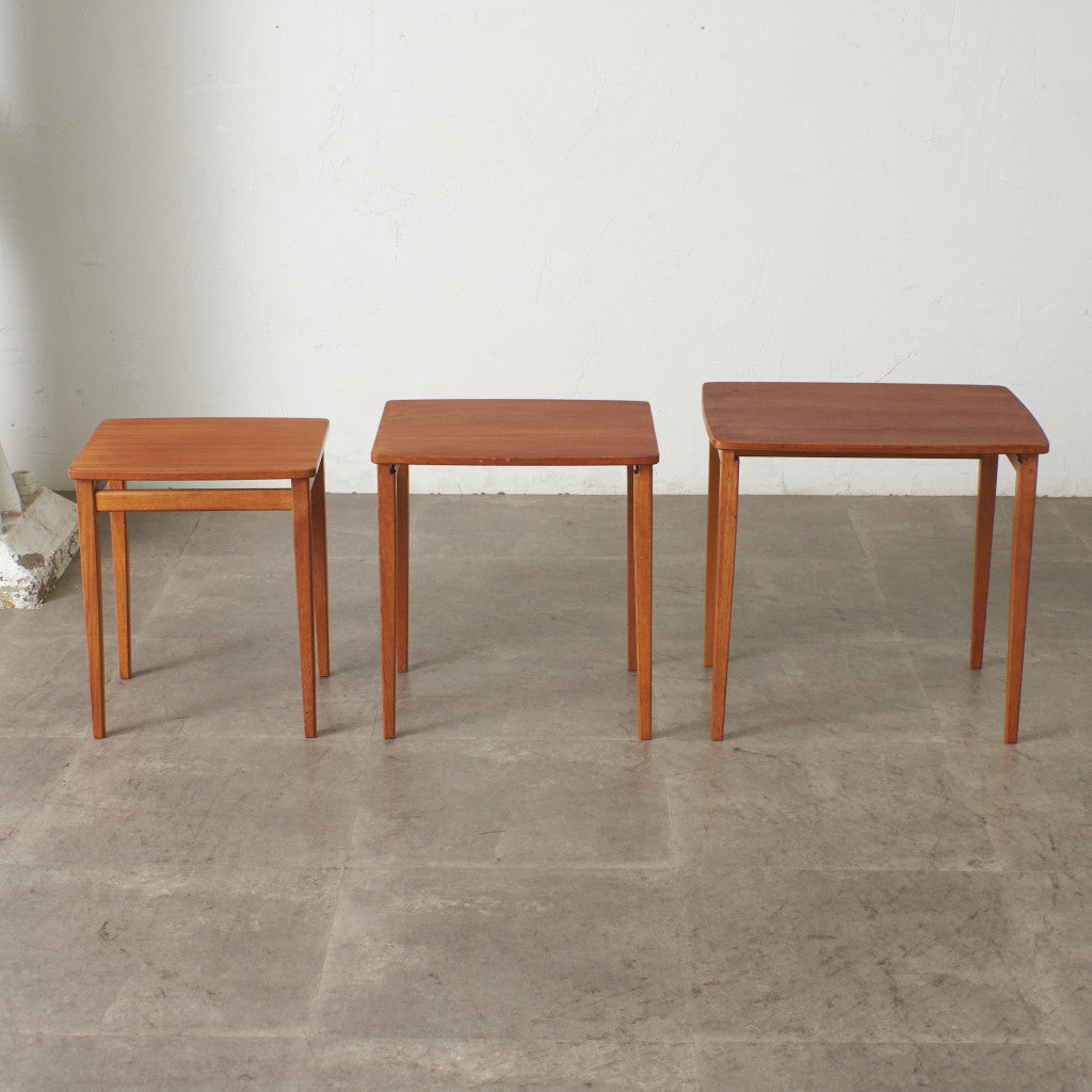 英国ヴィンテージ ネストテーブル