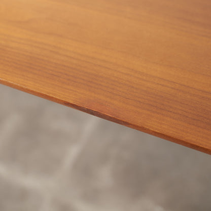 チェリー材 ダイニングテーブル