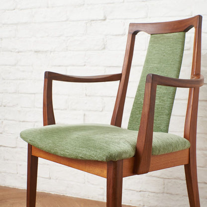 Fresco パッドバックダイニングアームチェア 2脚セット (Carver Chair 4567D)