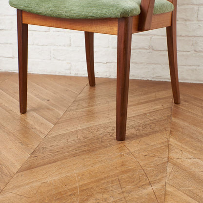 Fresco パッドバックダイニングアームチェア 2脚セット (Carver Chair 4567D)