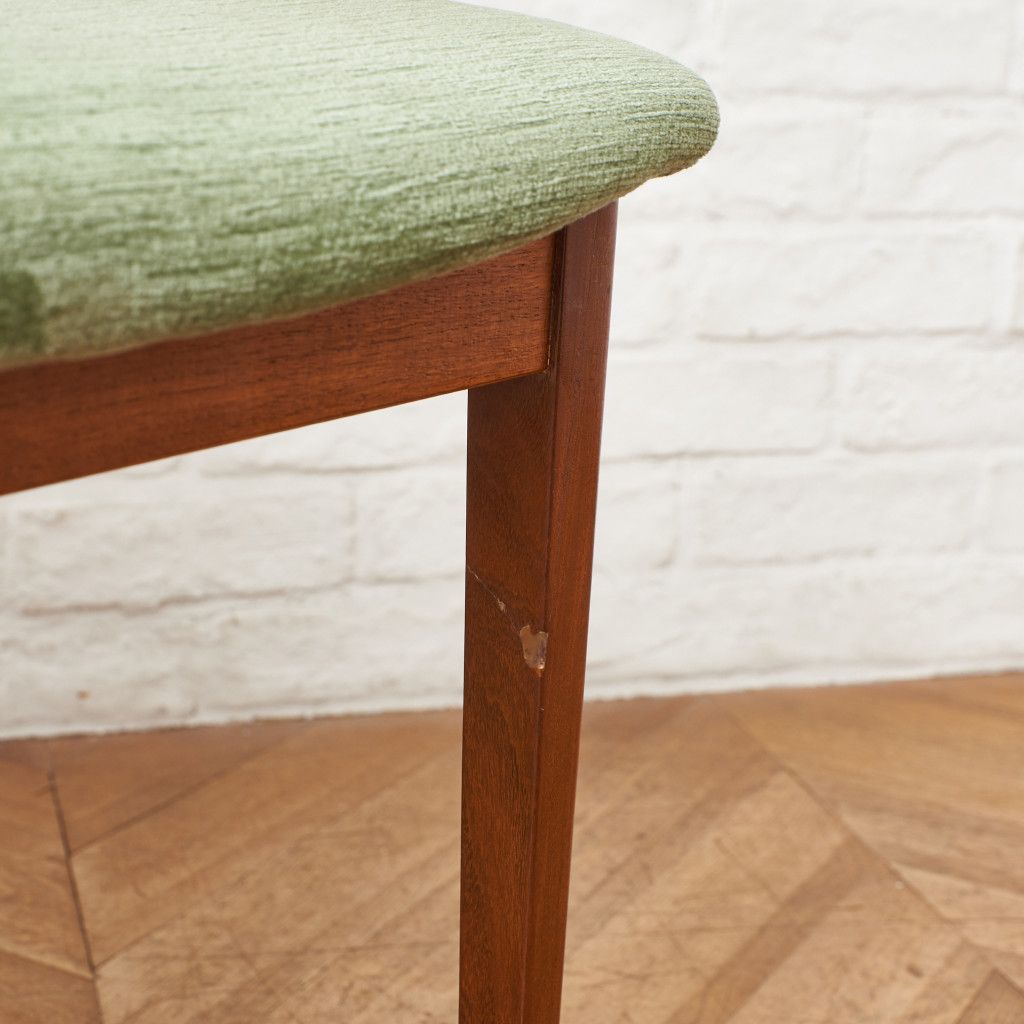 Fresco パッドバックダイニングアームチェア 2脚セット (Carver Chair 4567D)