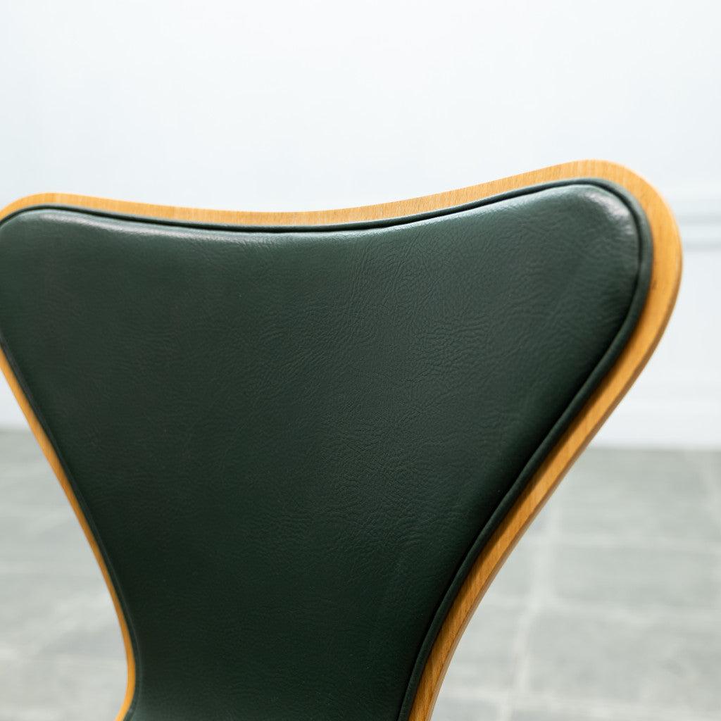 セブンチェア / フロントパディング