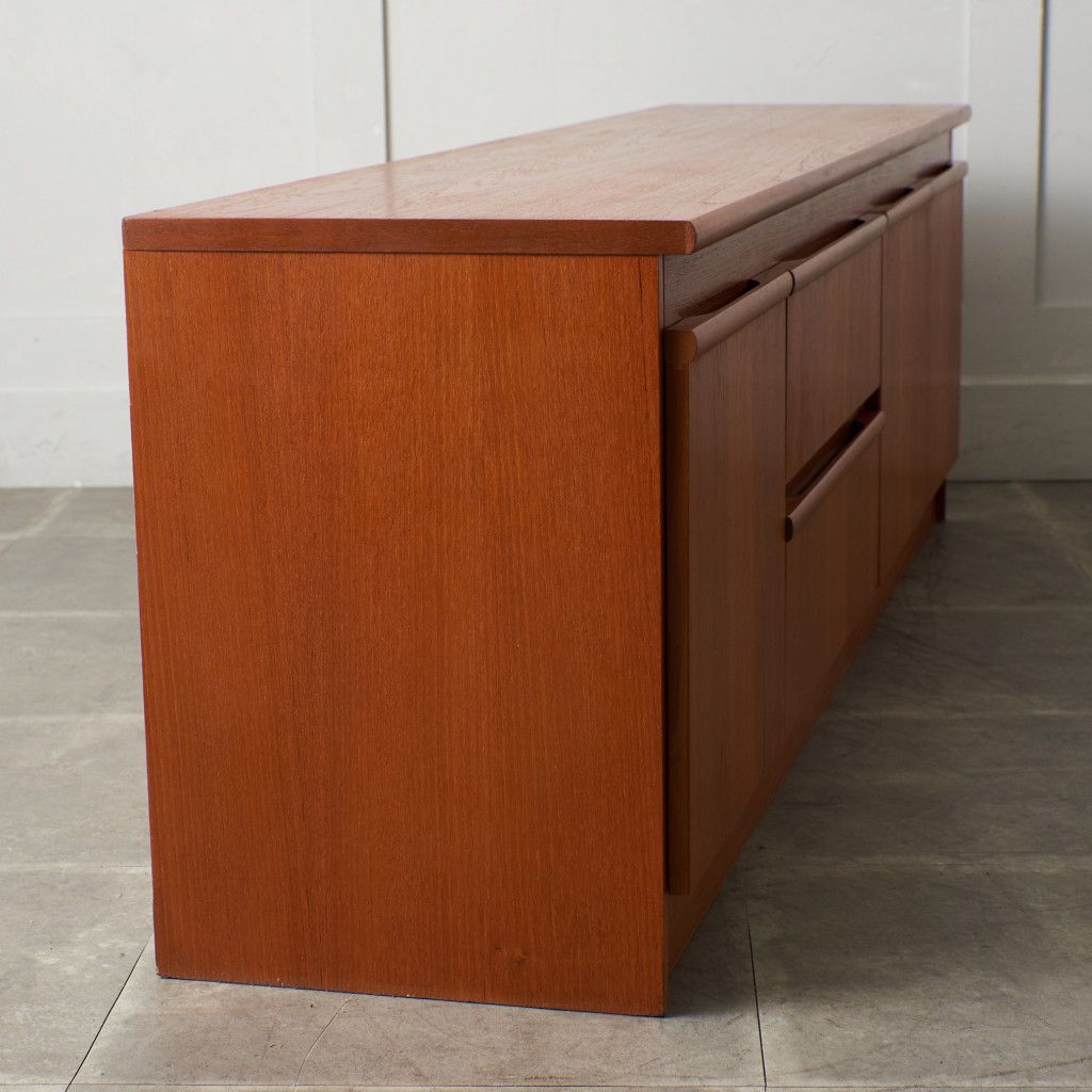 ヴィンテージ サイドボード