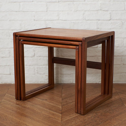 ヴィンテージ ネストテーブル (3556)