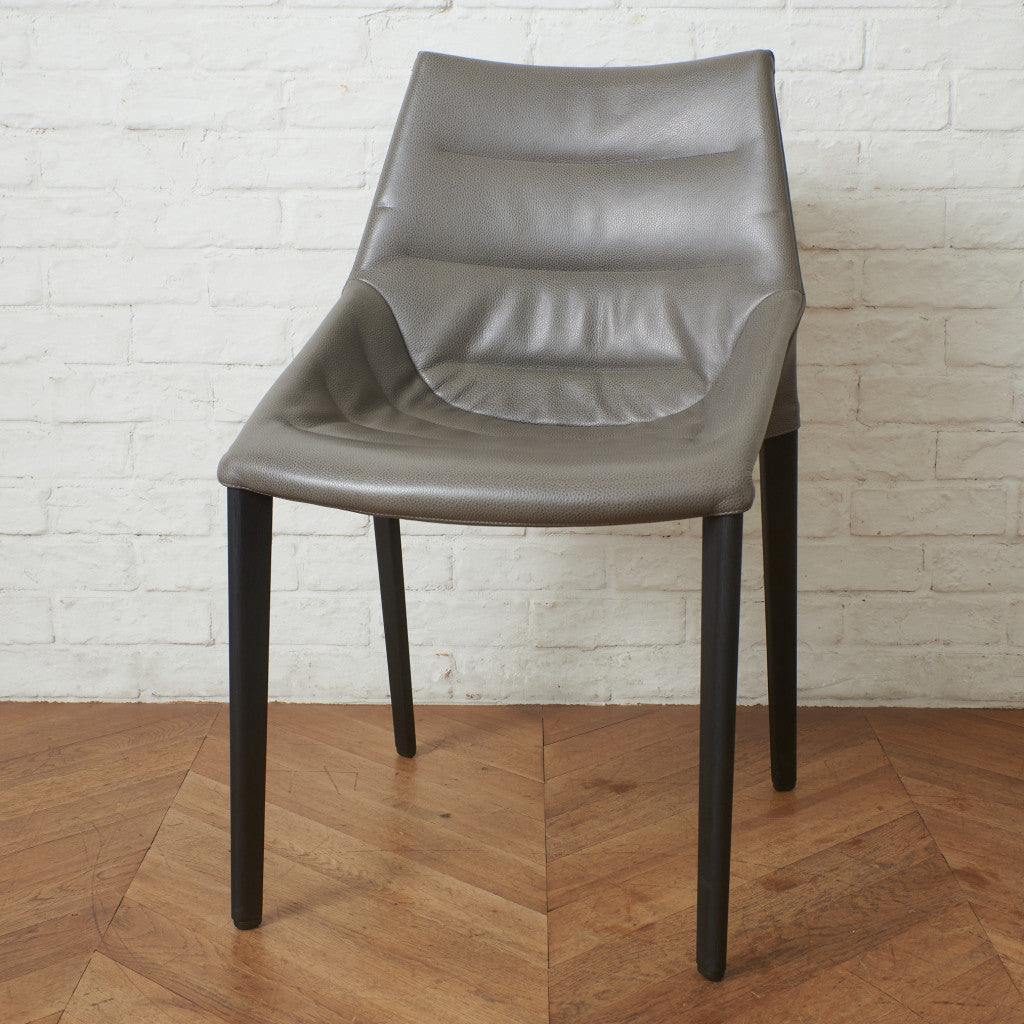 OUTLINE アームレスチェア