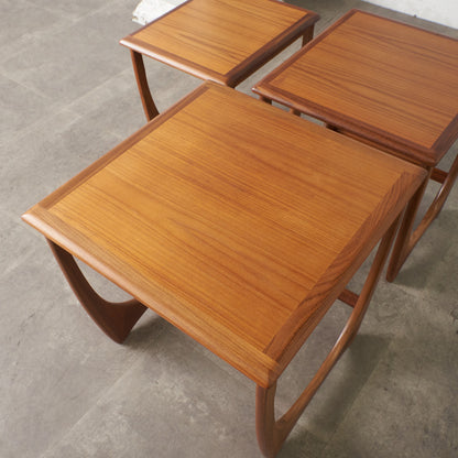 Astro ネストテーブル