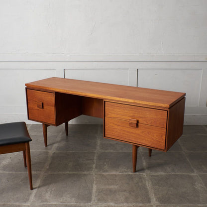 G-PLAN ダニッシュ ドレッシングデスク