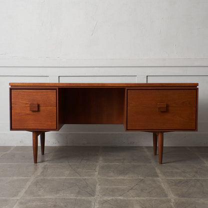 G-PLAN ダニッシュ ドレッシングデスク