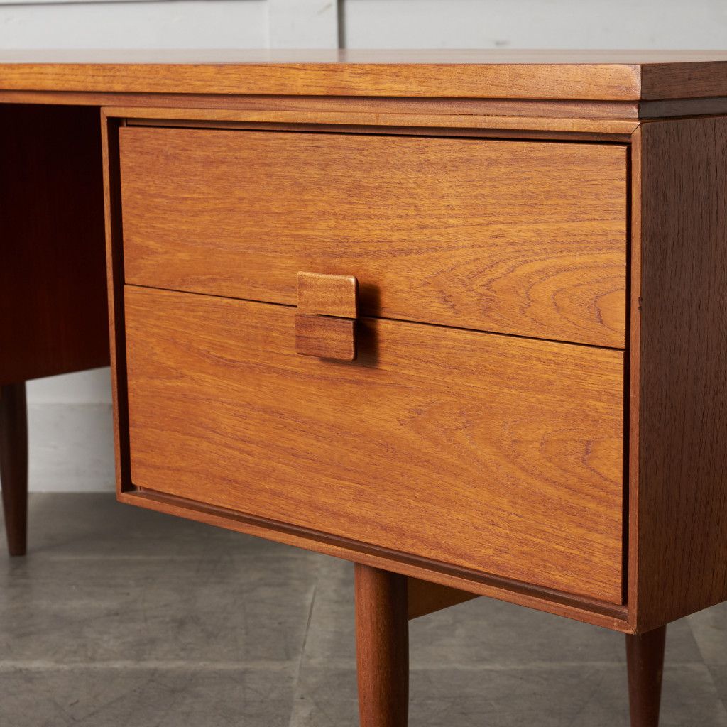 G-PLAN ダニッシュ ドレッシングデスク