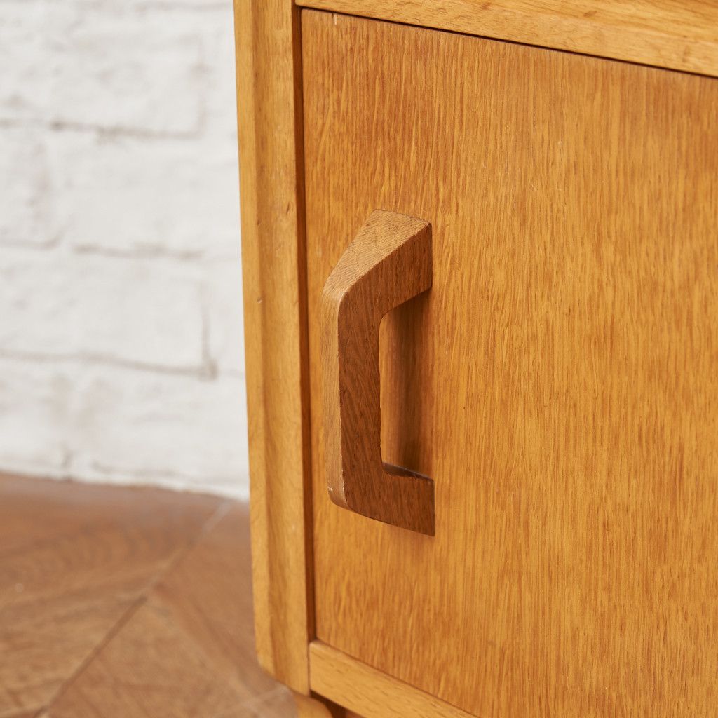 Brandon ベッドサイドキャビネット (B870)