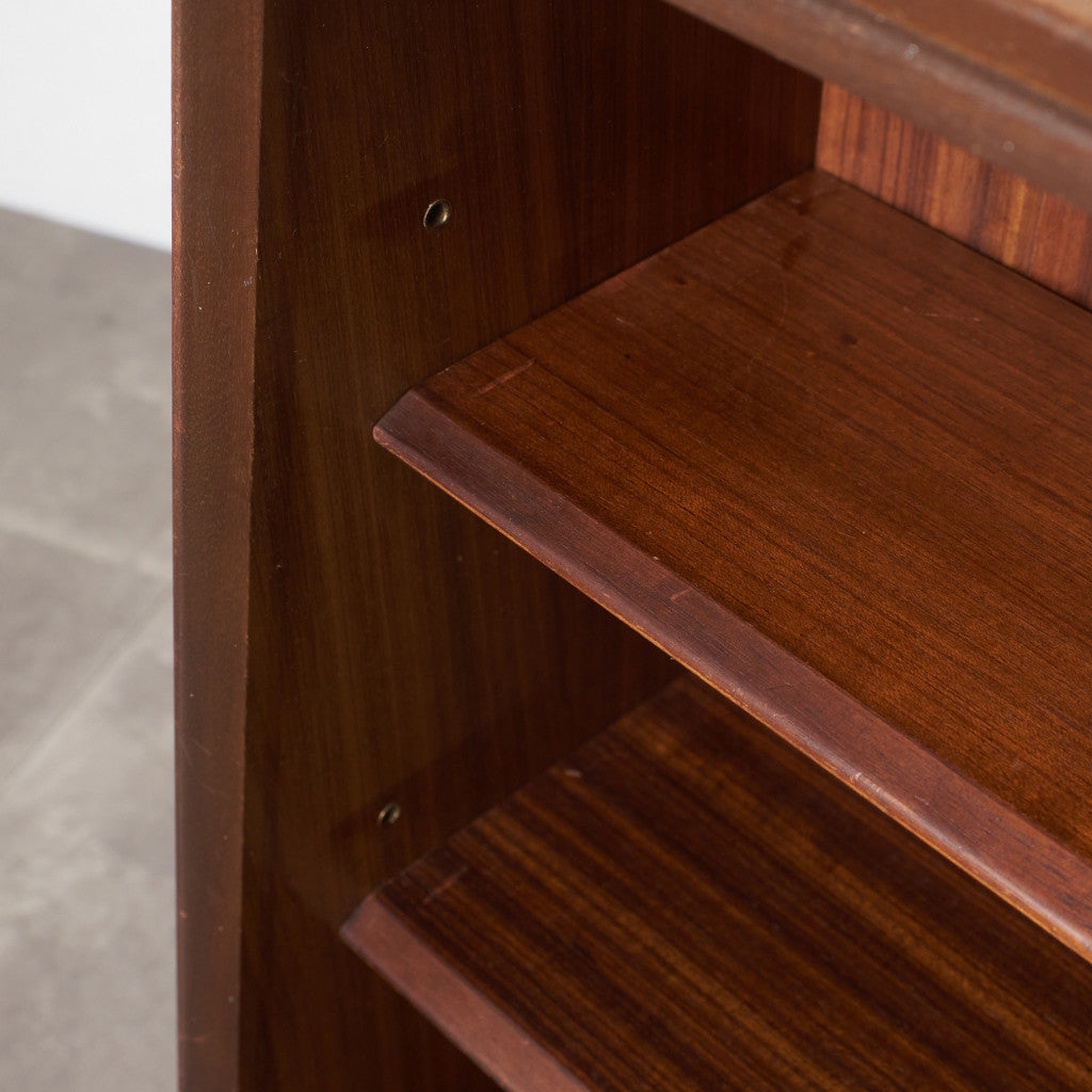 Brandon ガラスキャビネット